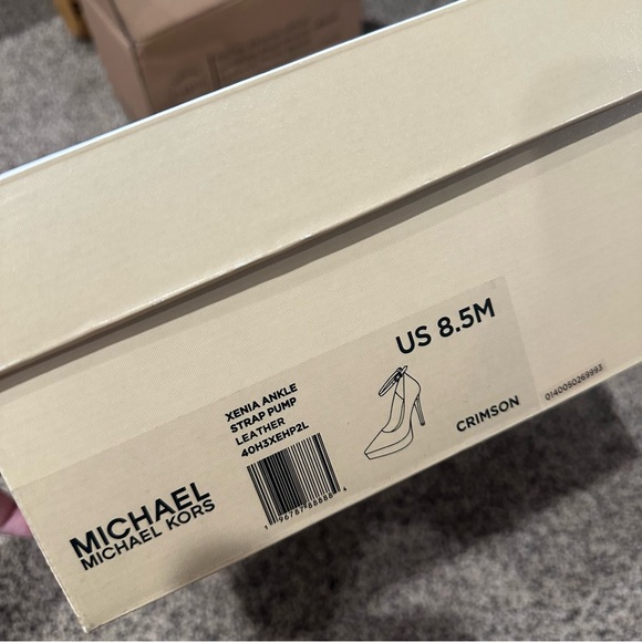 Brand New in Box Micheal Kors Pumps - Picture 5 of 6
